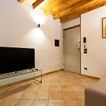 Atmosfera Di Casa Elfran Calore Tradizione In Area Pedonale Apartment *