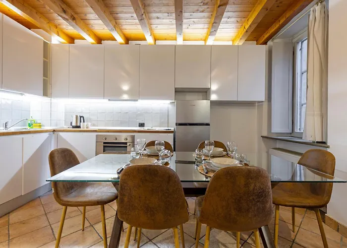 Apartamento Atmosfera Di Casa Elfran Calore Tradizione In Area Pedonale *