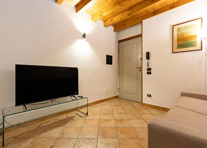 Atmosfera Di Casa Elfran Calore Tradizione In Area Pedonale Apartamento *